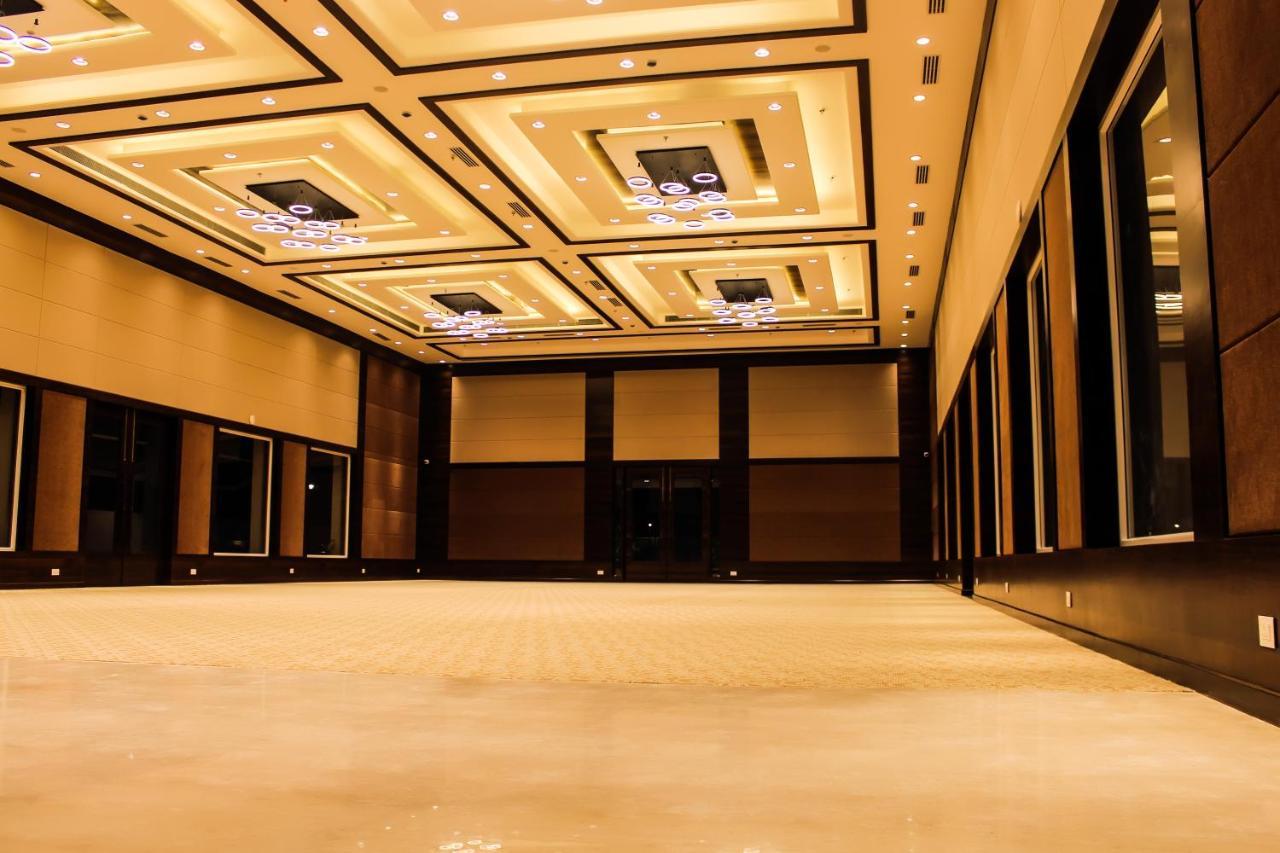 Hotel Rajhans Abhinandan بوبال المظهر الخارجي الصورة