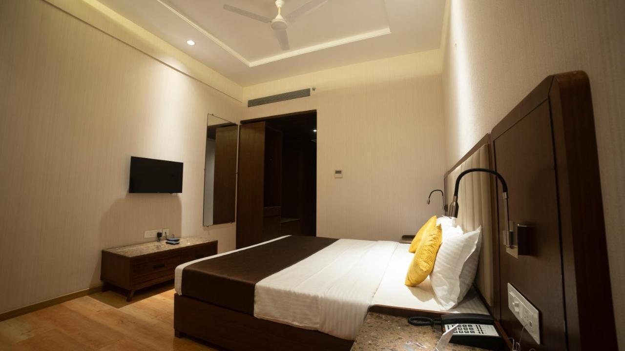 Hotel Rajhans Abhinandan بوبال المظهر الخارجي الصورة
