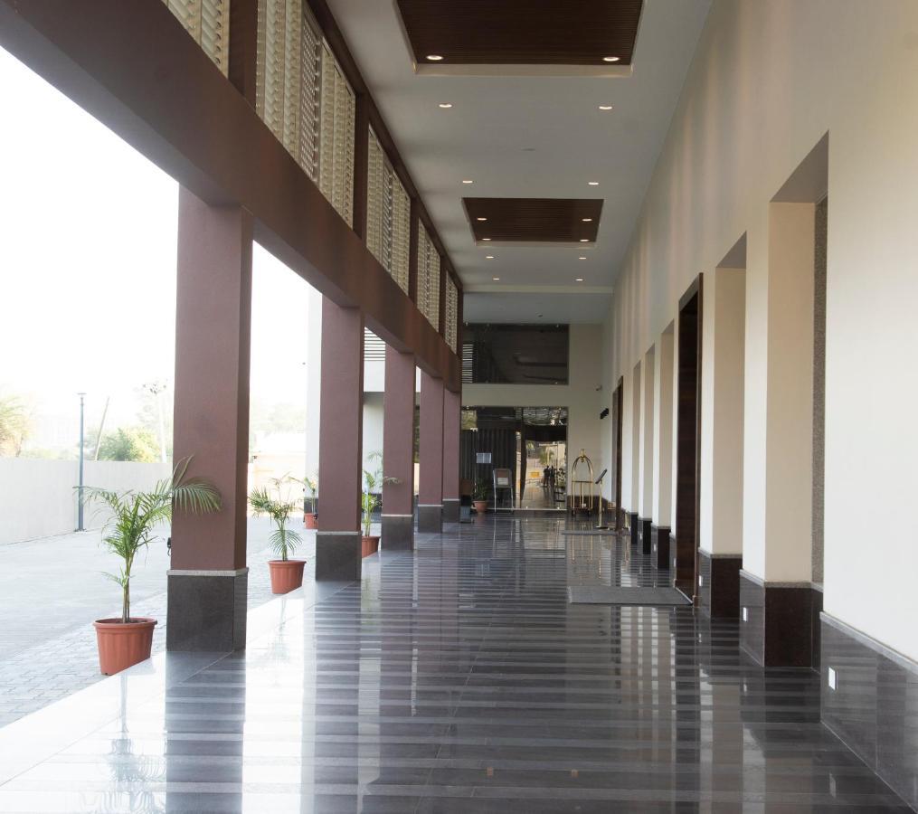 Hotel Rajhans Abhinandan بوبال المظهر الخارجي الصورة