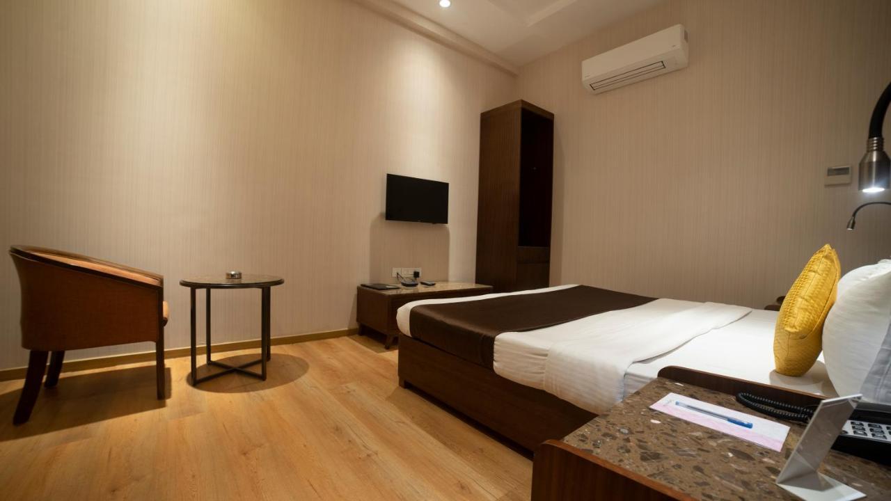 Hotel Rajhans Abhinandan بوبال المظهر الخارجي الصورة
